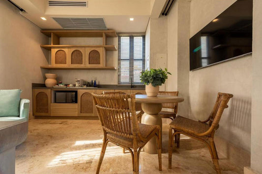 Hotel Casa La Factoría: historia viva en la ciudad amurallada