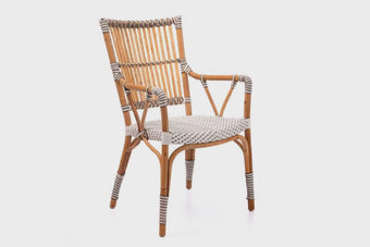 compare product ARIADNA BISTRO CB